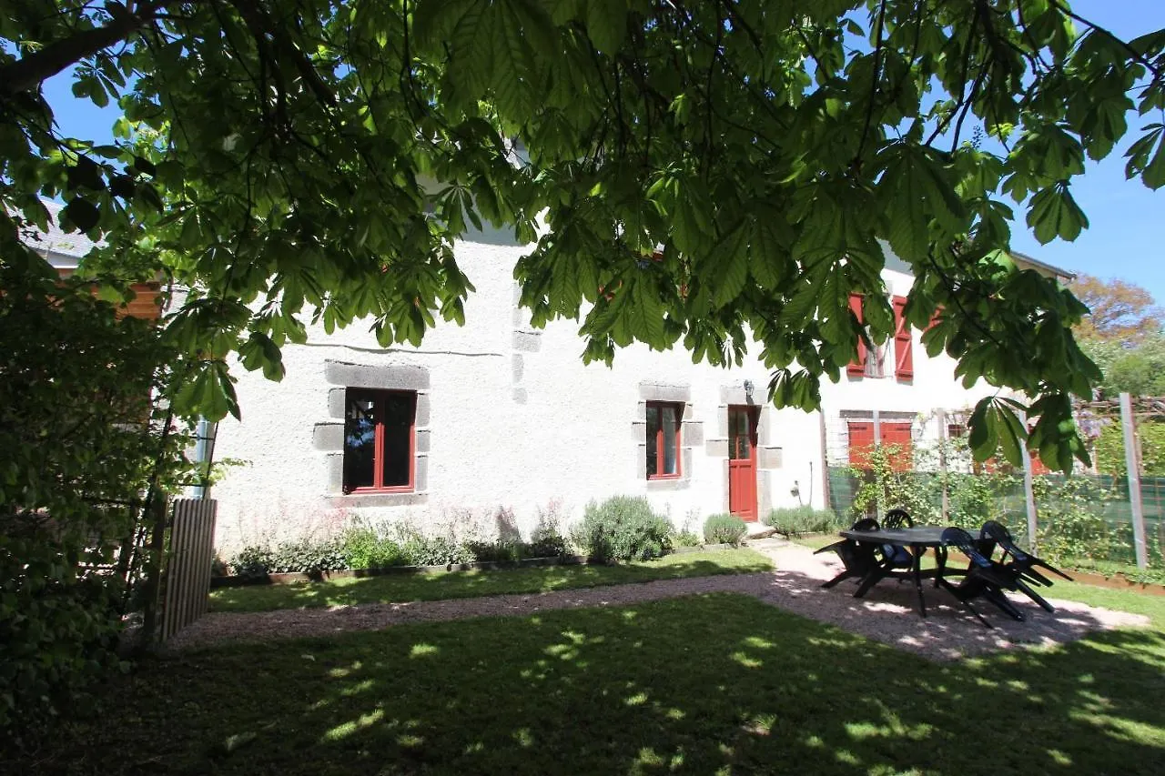 Lava Lodge Espinasse 0*,